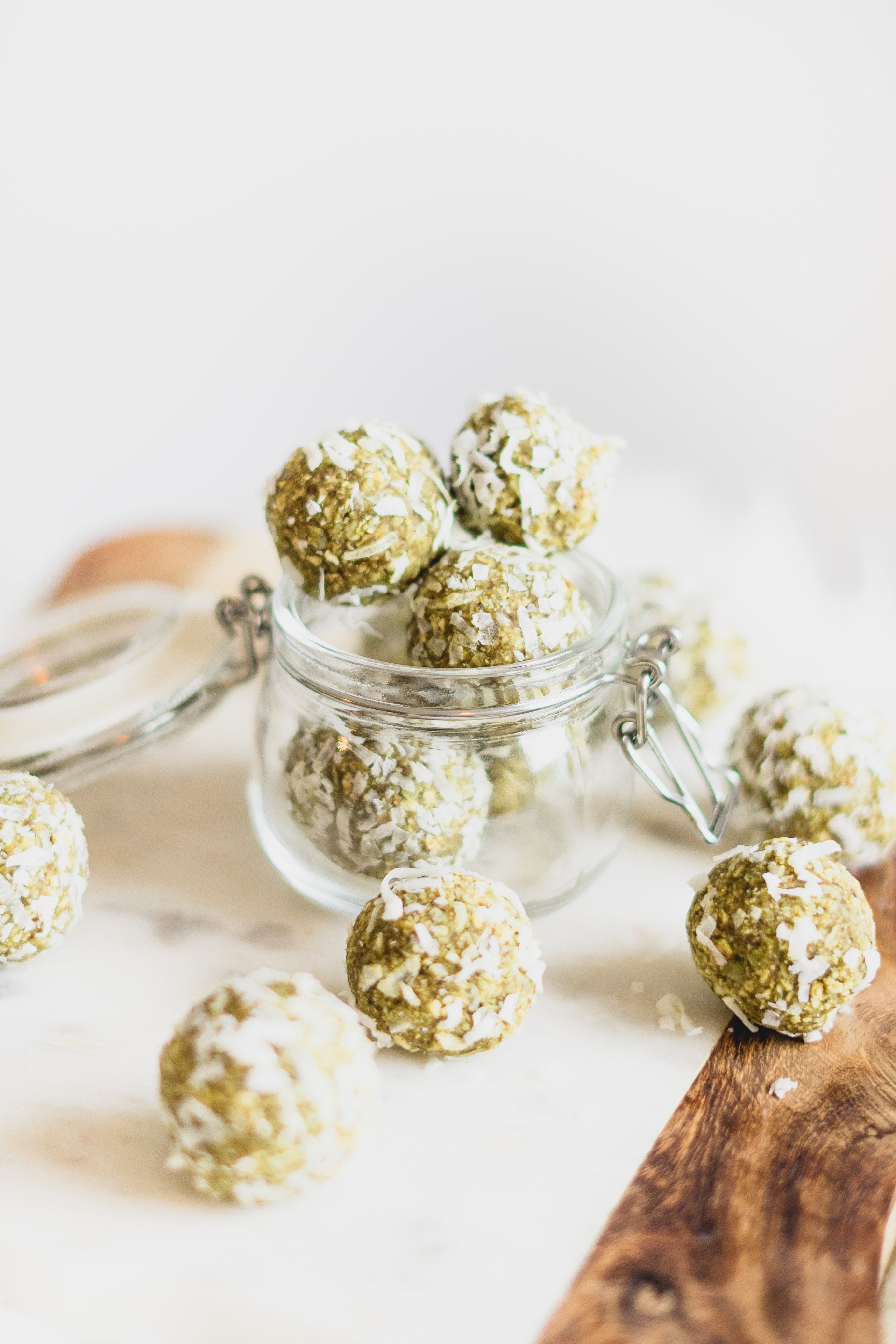 Vegan Matcha\Coconut energy balls